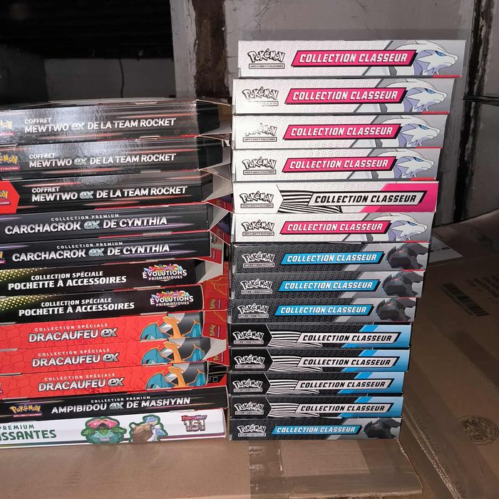 Lot de 41 Coffrets Pokémon Vide Déjà Ouvert Séries 151 / Noir & Blanc 10.5 / Prismatiques 8.5 / EV10 - photo numéro 3