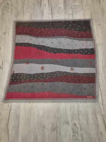 Carré foulard 
