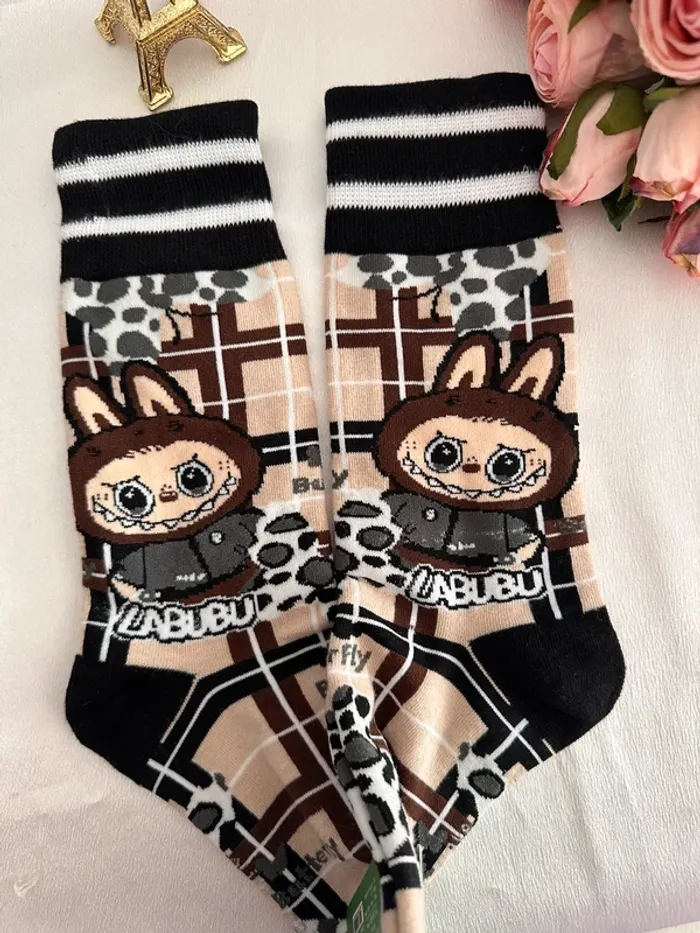 🧦 Chaussettes Olive Cake – Labubu chocolat blanc beigne & chien gris – Design coréen original - photo numéro 2