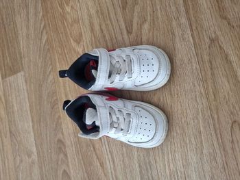 Baskets Nike court borough - Pointure 22 - blanc & rouge