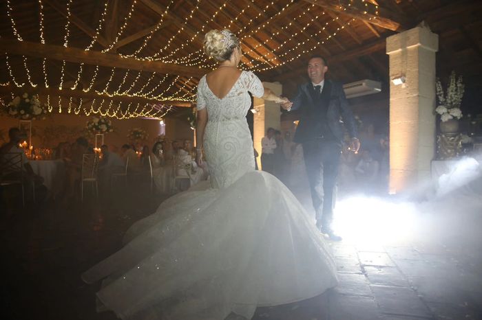 Robe de mariée sirène / princesse évasé en bas - photo numéro 3