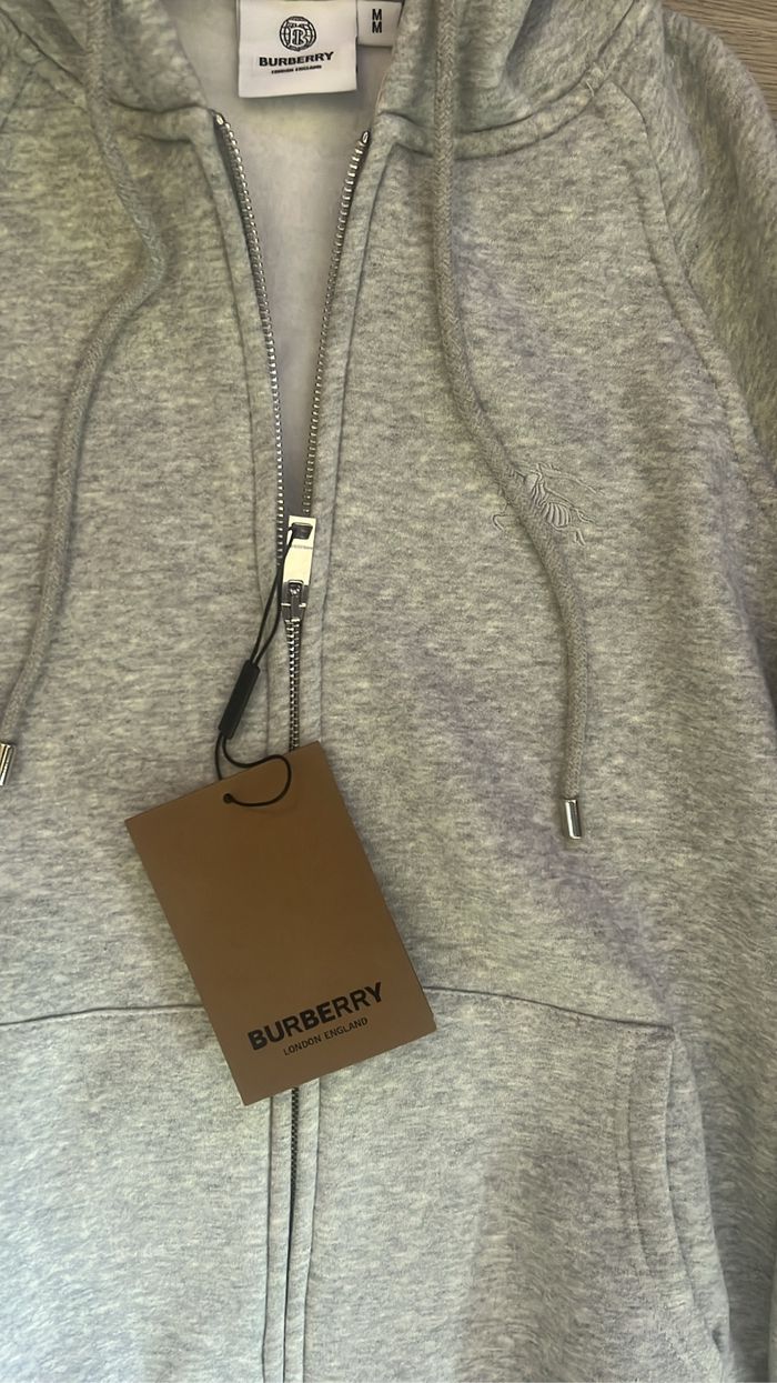 Sweat Burberry - photo numéro 3