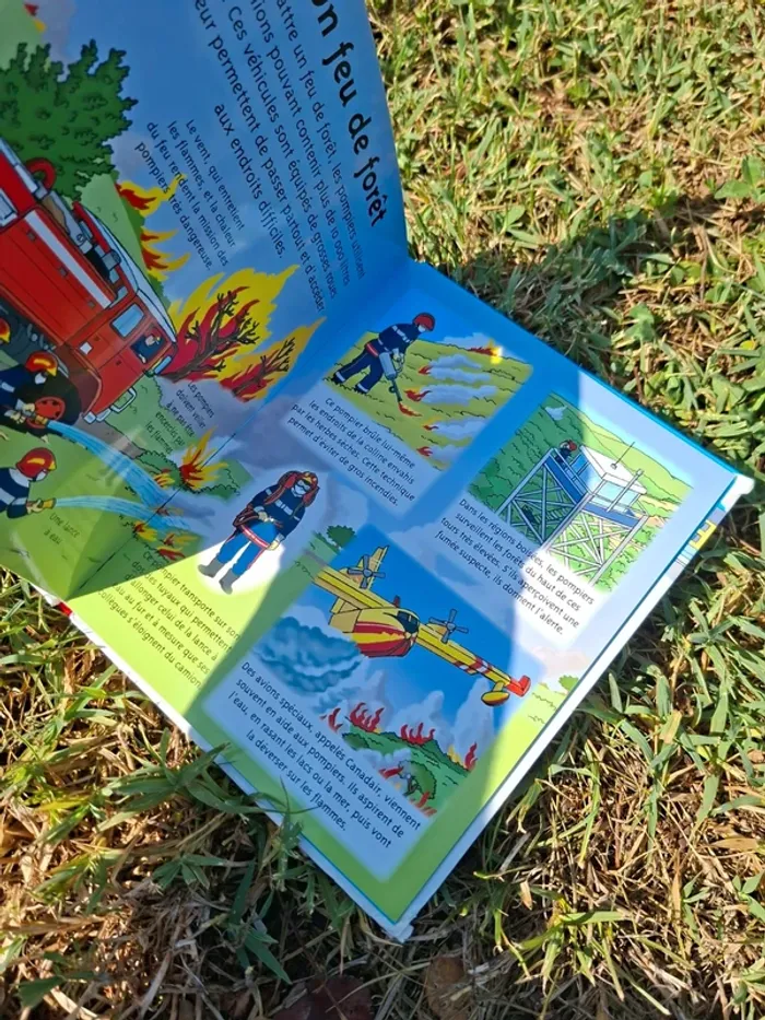 Livre les pompiers la petite imagerie - photo numéro 3