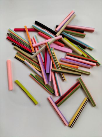 Lot de 50 canes en pâte polymère ref 348