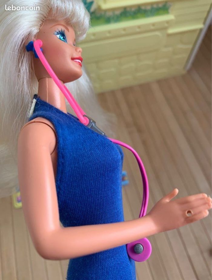 Barbie docteur 1994 - photo numéro 3