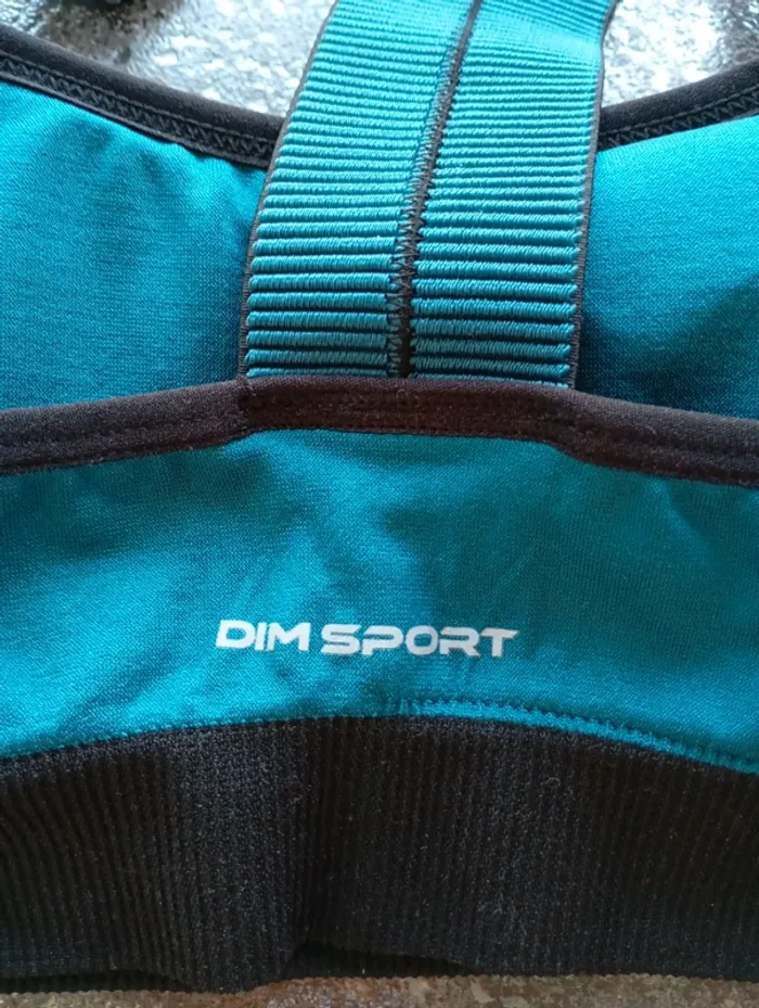 Brassiere Dim neuve - photo numéro 7