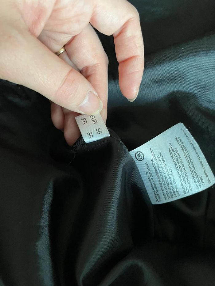 Long manteau noir et blanc motifs Vichy Yessica taille 38 très bon état - photo numéro 6