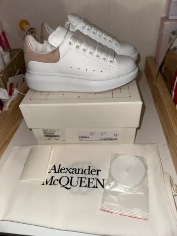 Alexander mc queen