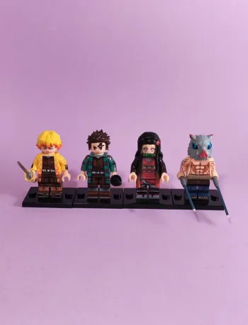 Demon Slayer - les 4 pourfendeurs - lot de 4 mini figurines au format Lego