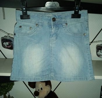 Jupe en jean 8 ans Très bon état