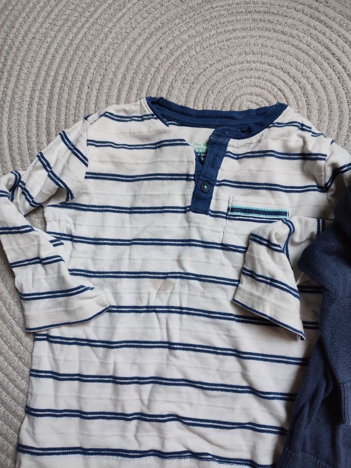 Lot gilet et t-shirt manches longues - photo numéro 2