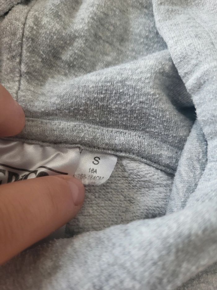 Pull fille  à capuche - photo numéro 6