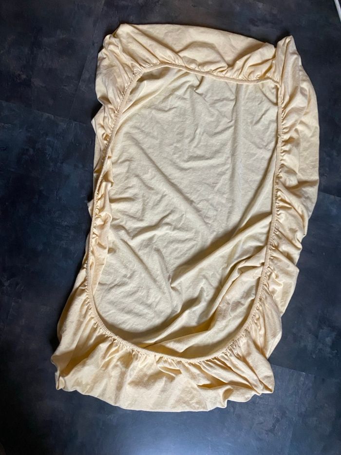 Drap housse jaune pour lit bébé 60 x 120 cm