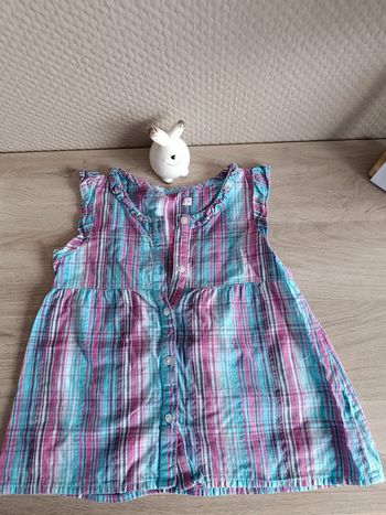 Blouse bleue et violette sans manche 6 ans