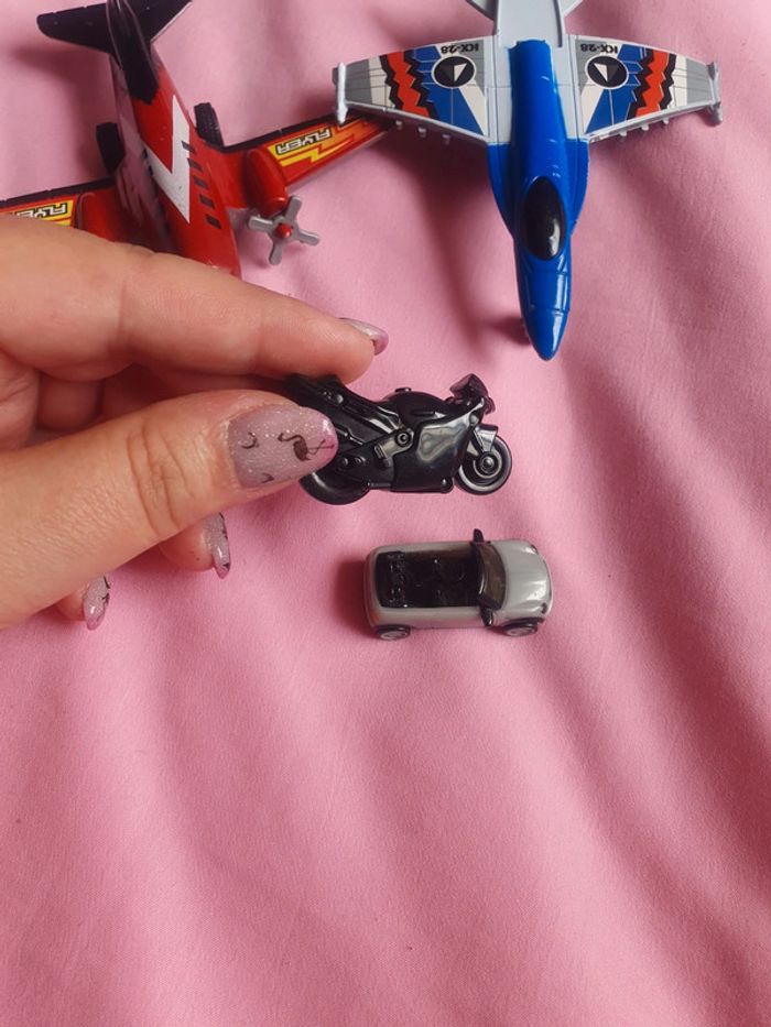 Lot x 4 (avions + mini moto et mini voiture - photo numéro 4