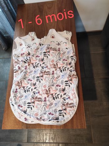 2 gigoteuses 1 - 6 mois été