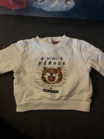 Pull blanc 1 mois