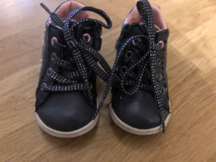 Chaussures pointure 22 - photo numéro 3