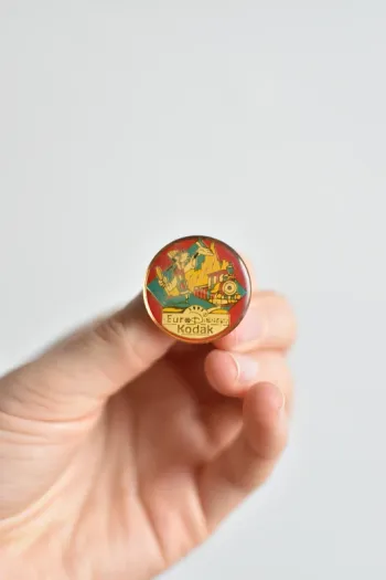 Pin's / Broche Pluto Kodak