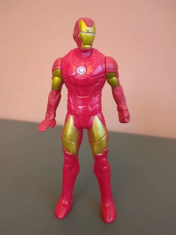figurine iron man Marvel