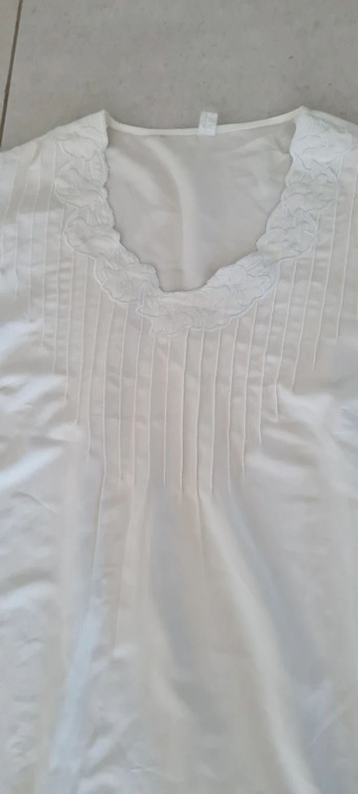 Blouse blanche - photo numéro 2