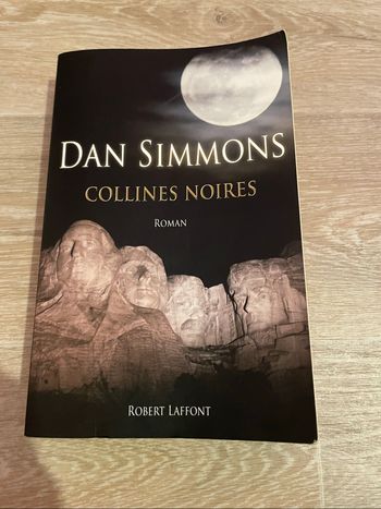 Livre collines noires de dan simmons prix neuf 23 euros