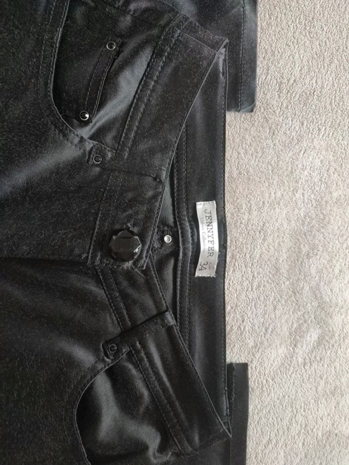 Joli pantalon aspect satin - photo numéro 2