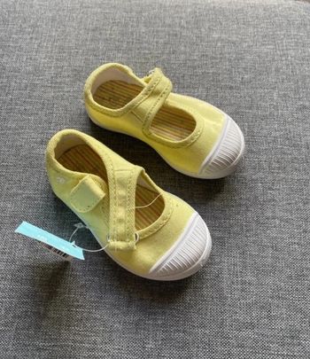 Chaussures Tennis Obaibi, taille 19 neuves