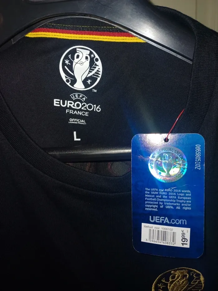T-shirt UEFA - photo numéro 2