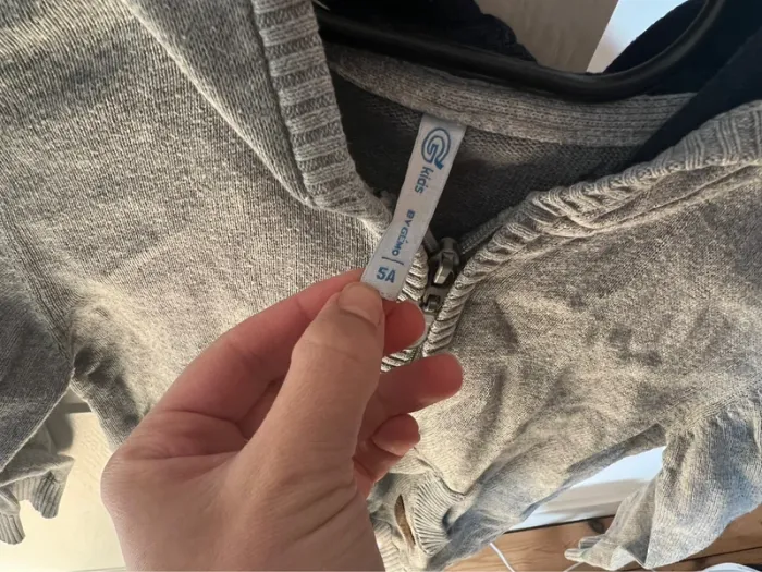 Gilet gris - photo numéro 3