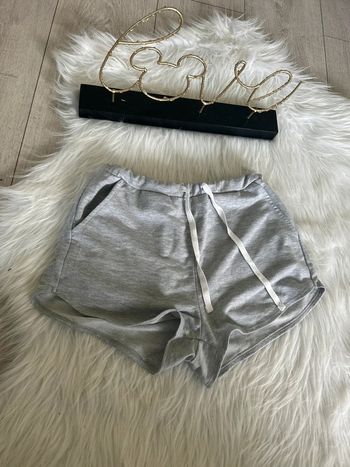 Très beau short gris 🥰 taille XS undiz