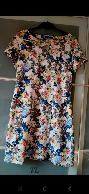 Très belle robe fleurie