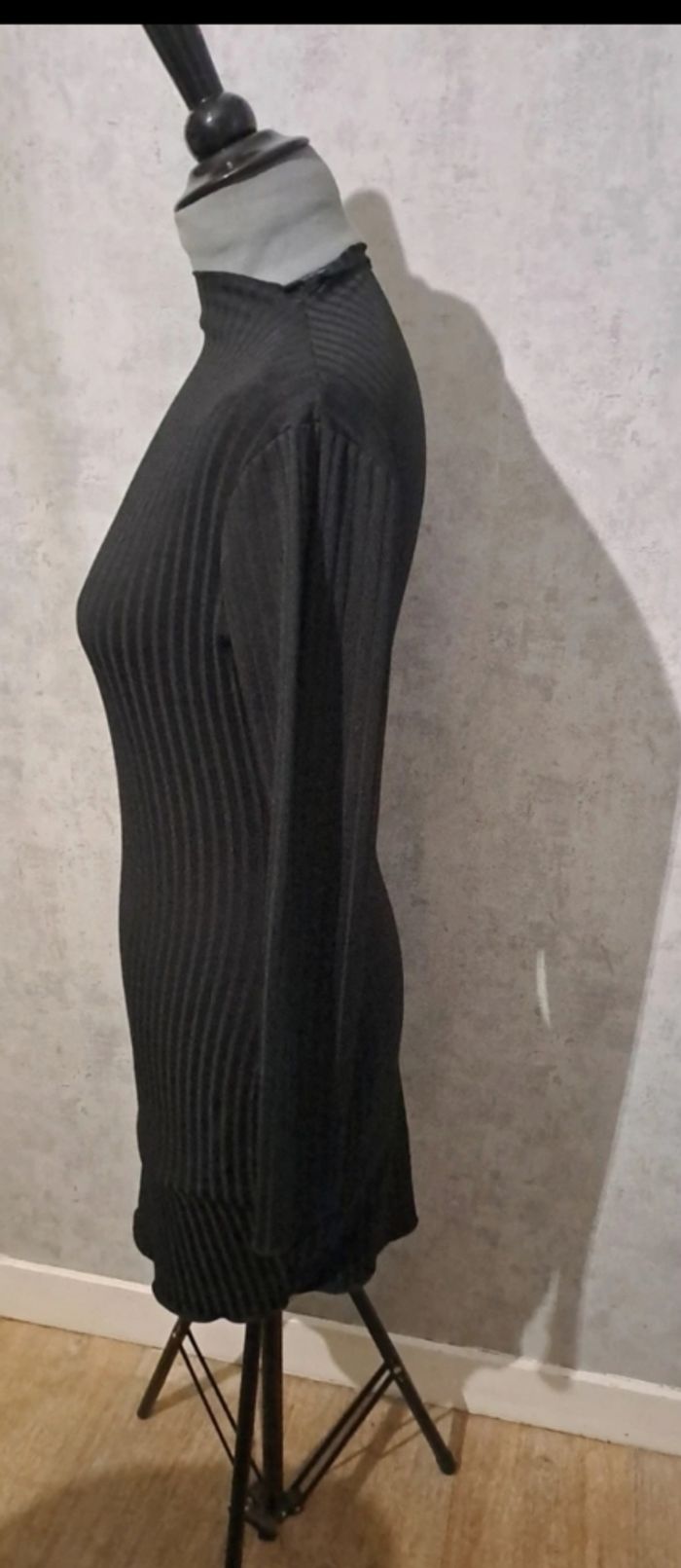 Robe noire taille m - photo numéro 4