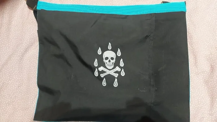 Tablier maitre Memphis ,brode main fils d'or, ceinture élastique.39x31 cm - photo numéro 2