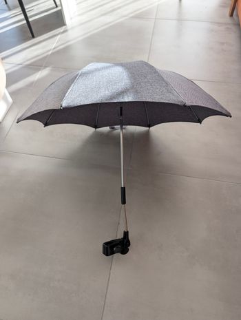 Ombrelle de poussette 