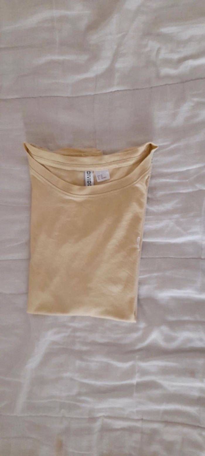 Tee-shirt shirt avec un cœur