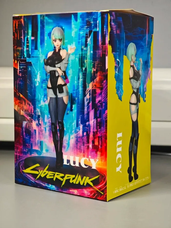 Figurine CyberPunk Edgerunners : Lucy 17cm neuve avec boîte - photo numéro 11