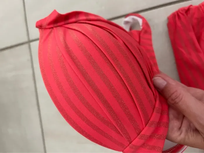 Maillot de bain 2 pièce corail et doré taille M 38 - photo numéro 3