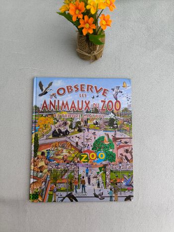 Livre Observe les animaux du zoo Piccolia