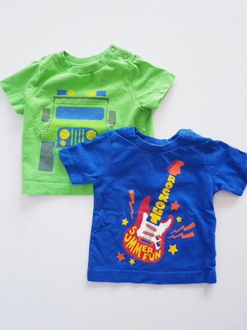 Mothercare - Lot de 2 tee-shirts à manches courtes - Neuf !