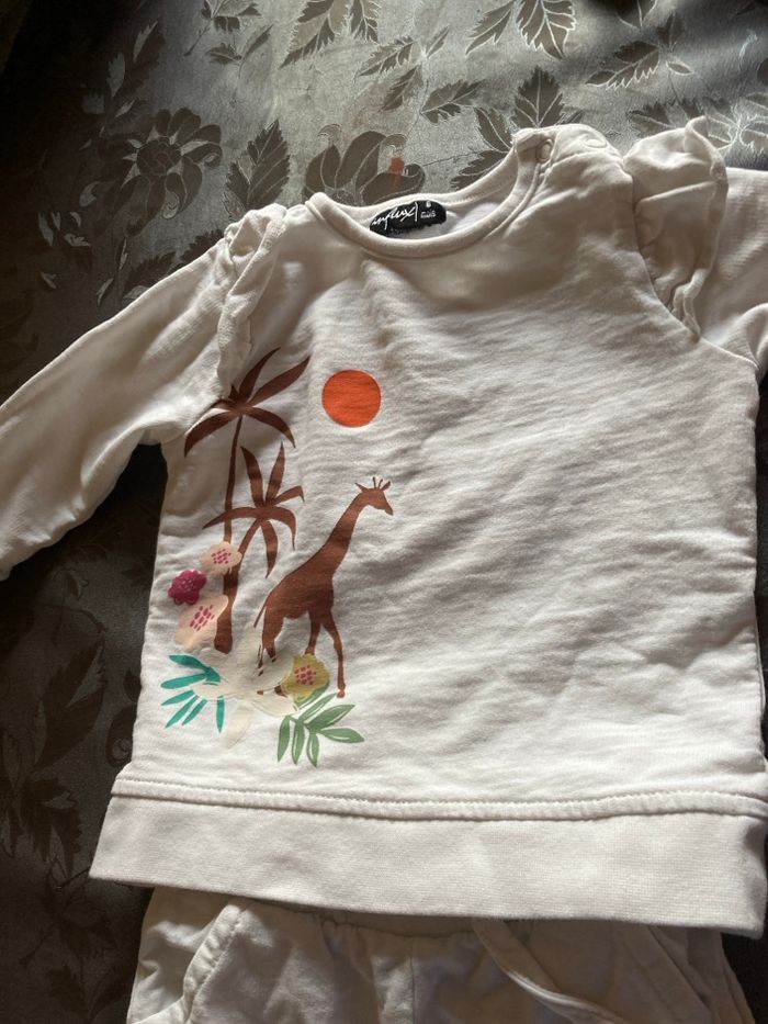 Ensemble  fille 6 mois - photo numéro 2