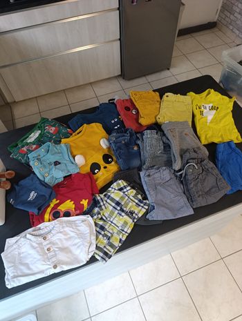 Lot de vêtements 12 mois
