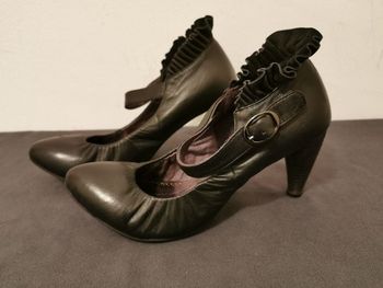 Escarpins volantés à bride tout cuir - Couleur Pourpre - 36