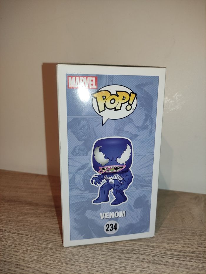 Pop funko venom bleu marvel #23 - photo numéro 4