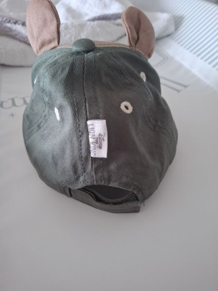 Casquette Simba taille 41 3/6 mois - photo numéro 2