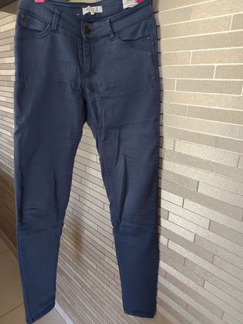 Pantalon marine en taille 36