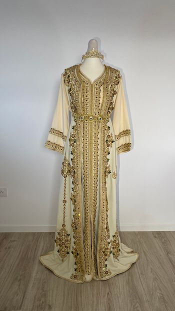 Caftan crème et vert émeraude 