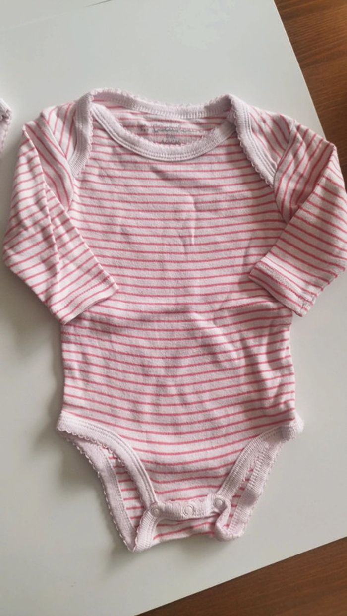 Bodies 3 mois - photo numéro 7