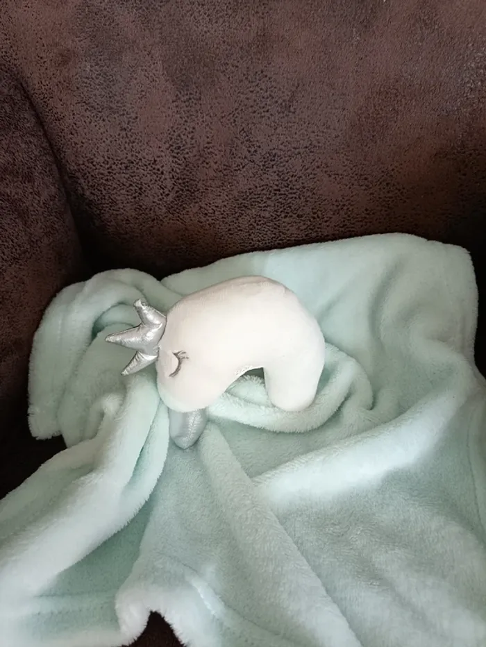 Doudou cygne vert clair