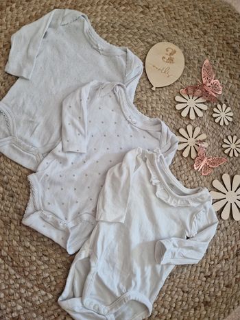 Lot de body blanc à motifs H&M bébé fille 3 mois
